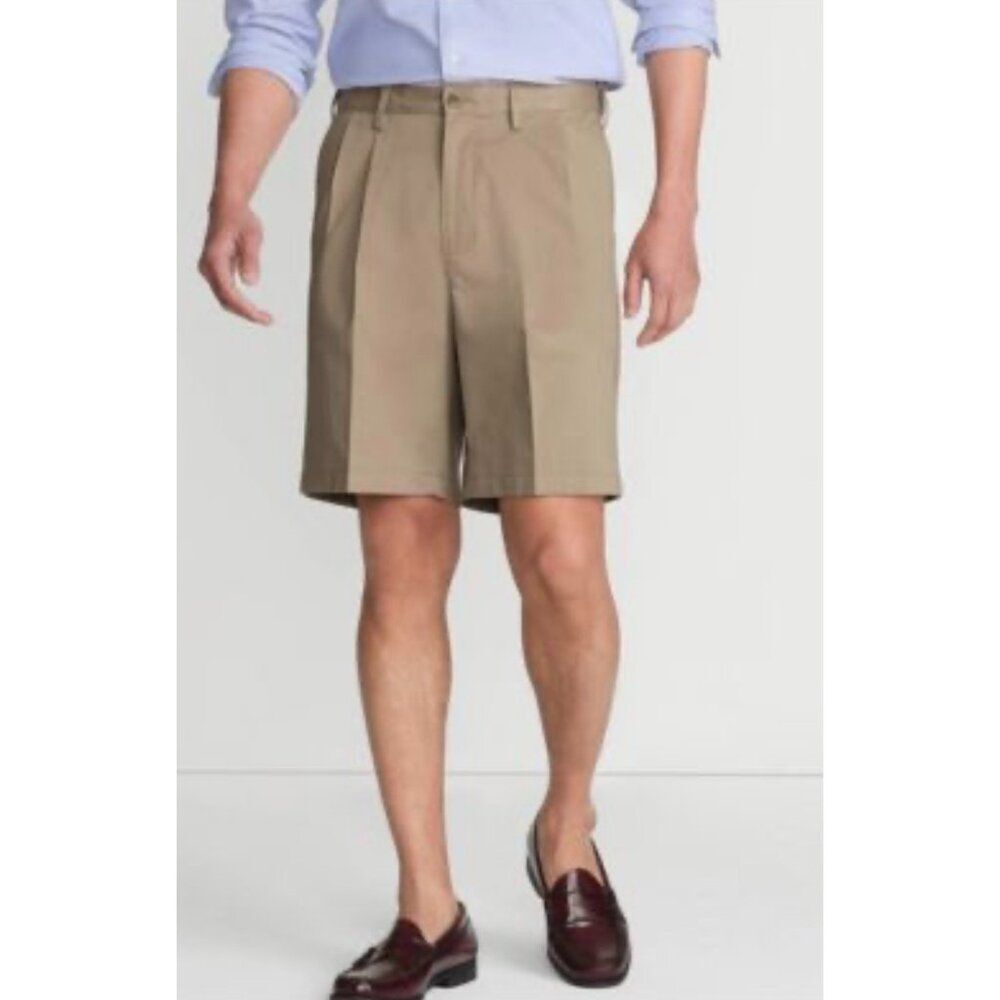 Lands End Men’s Traditional Fit Pleated Waist Chino Shorts Size 42